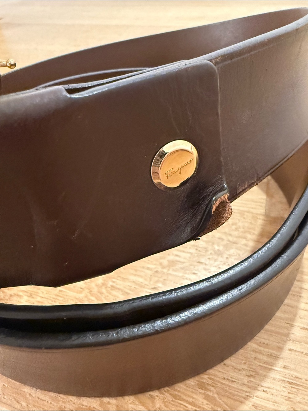 Authentic Salvatore Ferragamo Brown Leather Belt with Gold Gancini Buckle - Picture 4 of 14